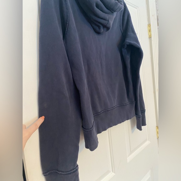 Men’s Hollister Sweatshirt - Picture 4 of 8